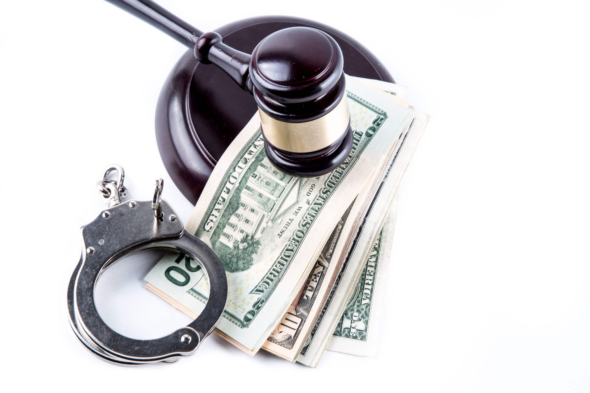judge-gavel-handcuffs-and-money-1461289438fb3