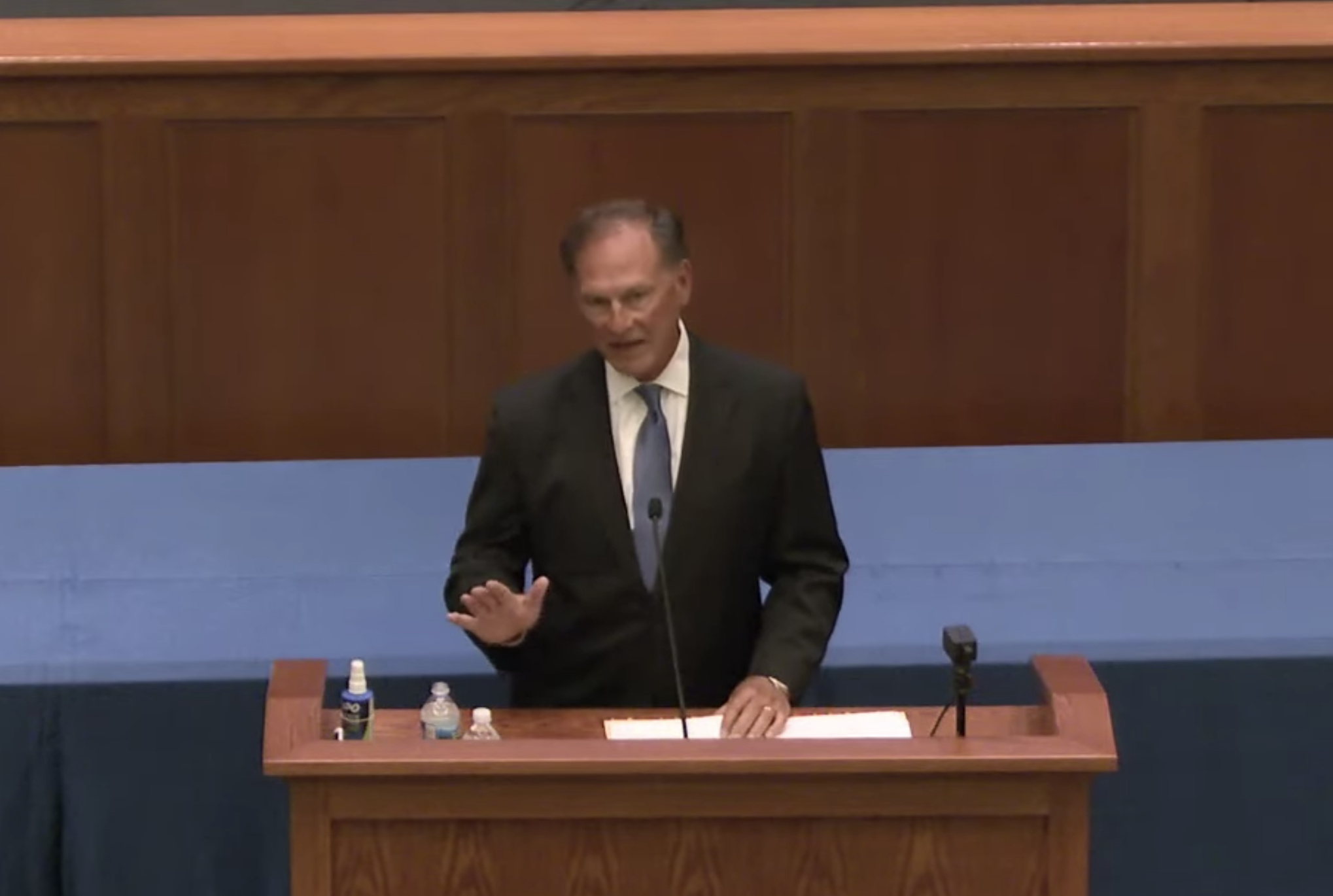 samuel alito at lectern