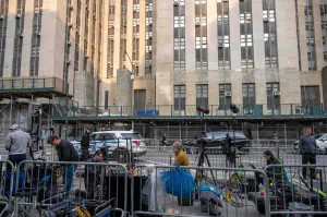 New,York,,Ny,,Usa,05-13-2024,News,Crews,In,Press,Area
