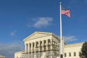 Supreme Court pauses district court order preventing immigrants from being deported to third-party countries
