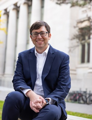 Richard Re's Headshot