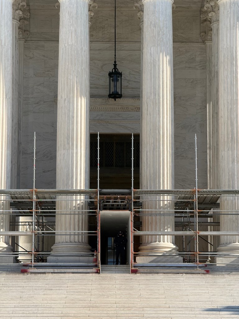 Supreme Court agrees to hear case on digital privacy, reverses ruling ordering new murder trial