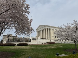 Justices debate ability of federal courts to confirm arbitration awards